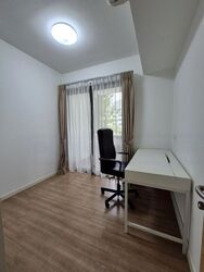 The Lakefront Residences (D22), Condominium #460672171